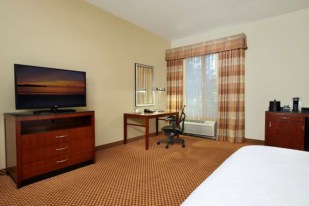 Hilton Garden Inn Sonoma County Airport Santa Rosa Bilik gambar
